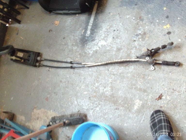 BMW MINI COOPER 5 SPEED GEAR CHANGE SELECTOR AND CABLES  R50/R52