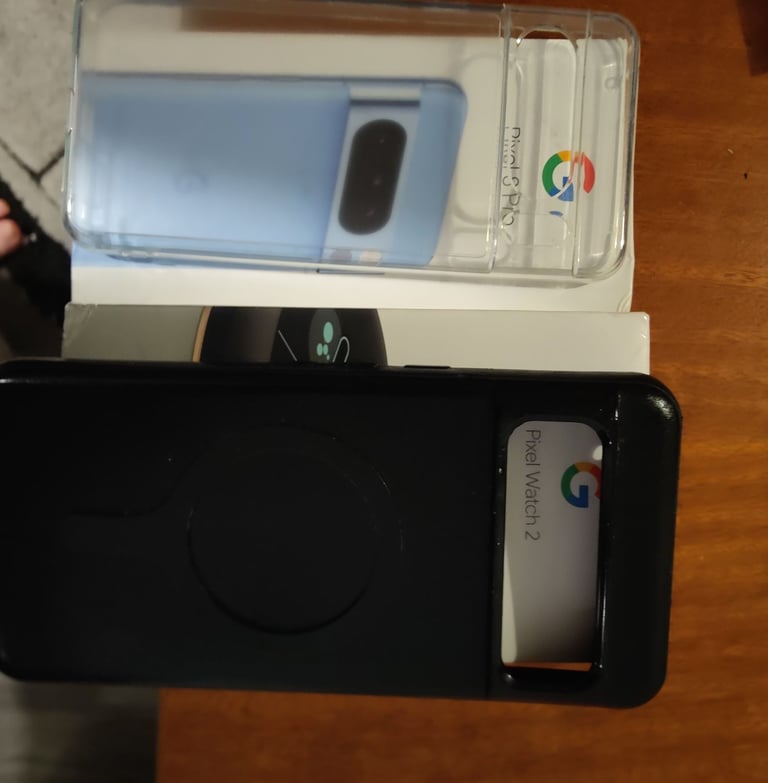 Google pixel 8 pro and pixel watch 2
