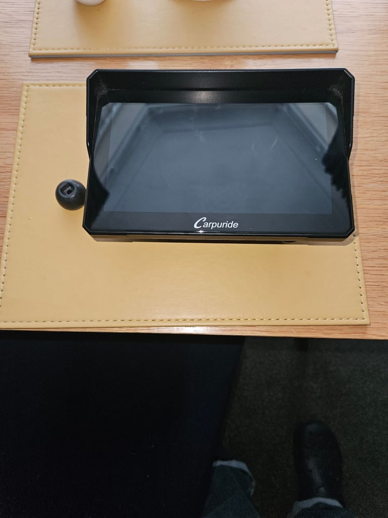 image for Carpuride W702