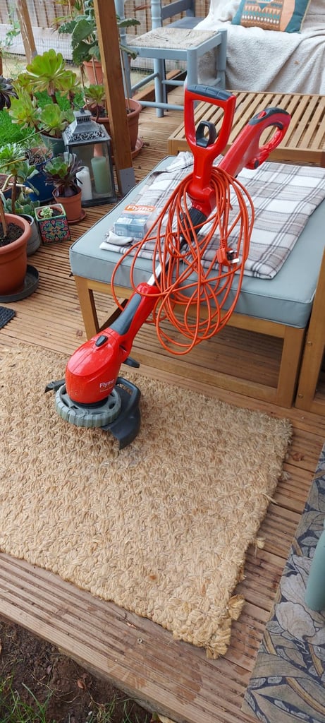 Flymo contour 500e trimmer