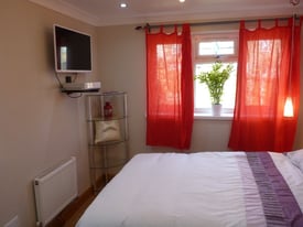 One Bed Room Garden Flat.. ..NO FEES... Nr East Ham Undrground Shopping and all Amenities
