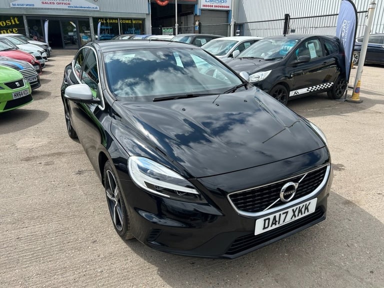 2017 Volvo V40 2.0 T2 R-Design Nav Plus Hatchback 5dr Petrol Manual Euro 6 (s/s) (122 ps) Hatchba...