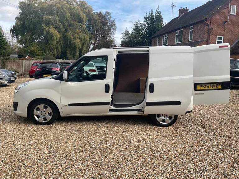 2016 Vauxhall Combo 2000 1.3 CDTI 16V H1 Sportive Van PANEL VAN Diesel Manual