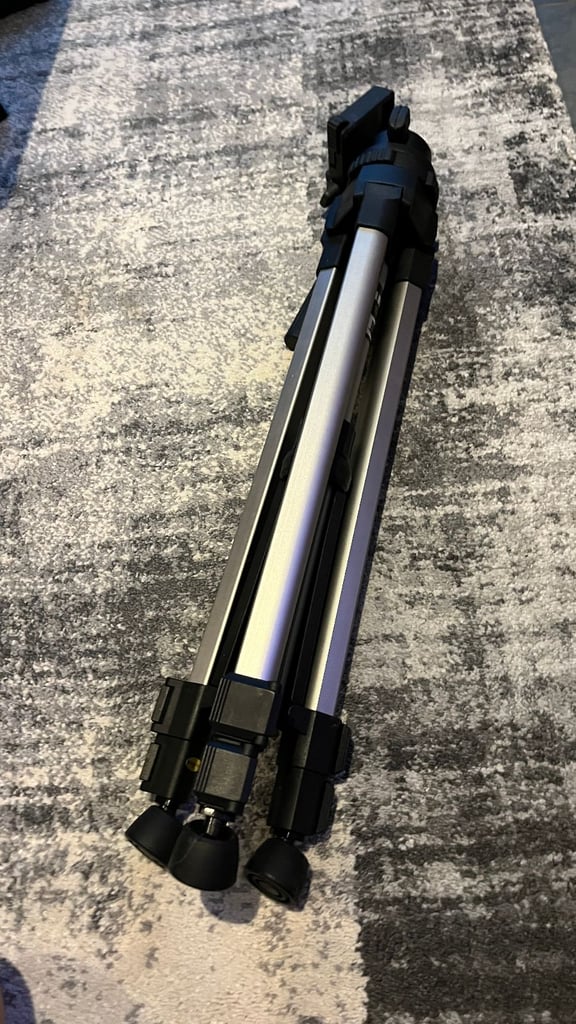 Professional Camera Tripod | Miranda Titan 20 Pan & Tilt Head Tripod
