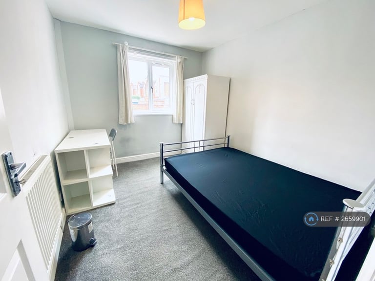 7 bedroom house in Eagle Street, Leamington Spa, CV31 (7 bed) (#2659901)