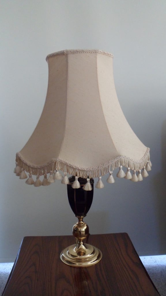 Table lamp