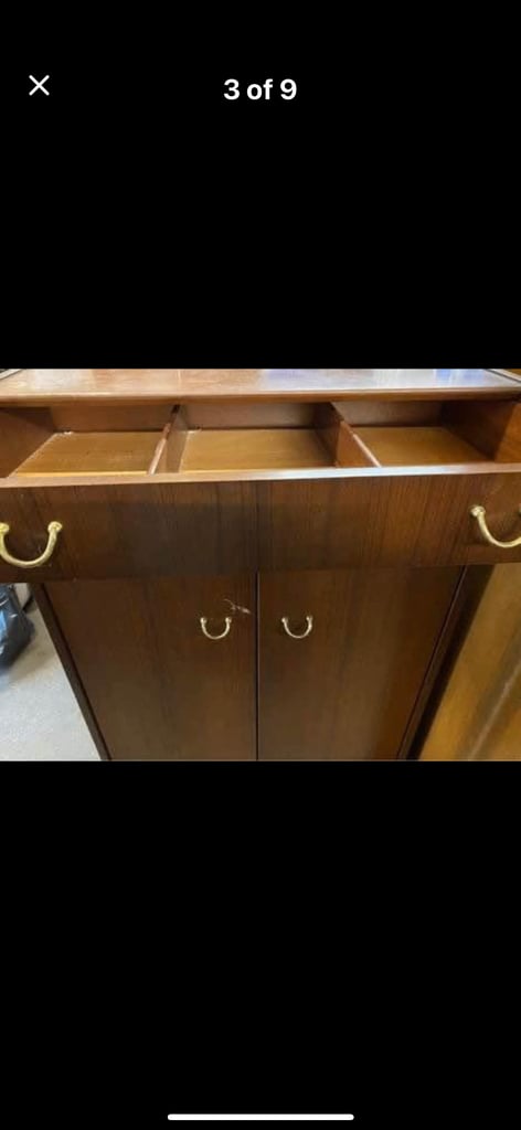 G plan E. Gomme vintage Tallboy/armoire