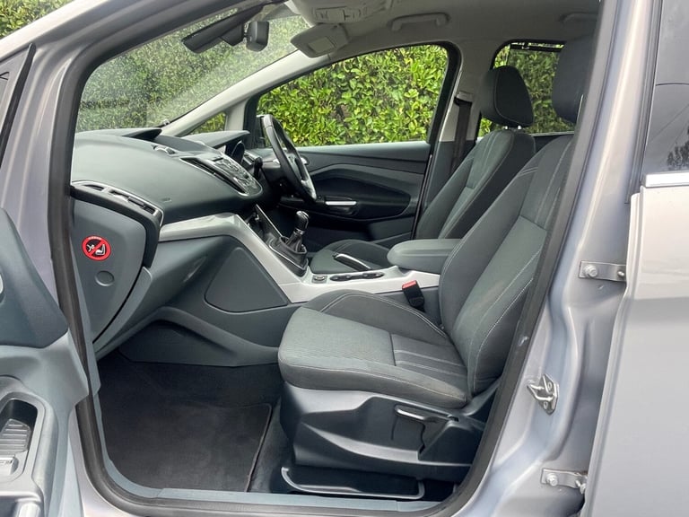 Ford C-Max Titanium 1.6TI 125BHP in Stunning Silver Metallic with Unmarked Cloth