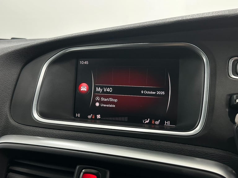 2017 Volvo V40 2.0 D2 R-Design Nav Plus Auto Euro 6 (s/s) 5dr HATCHBACK Diesel Automatic