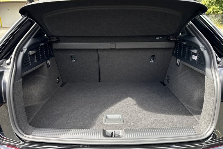 2025 Audi Q2 S line 30 TFSI  116 PS 6-speed SUV PETROL Manual