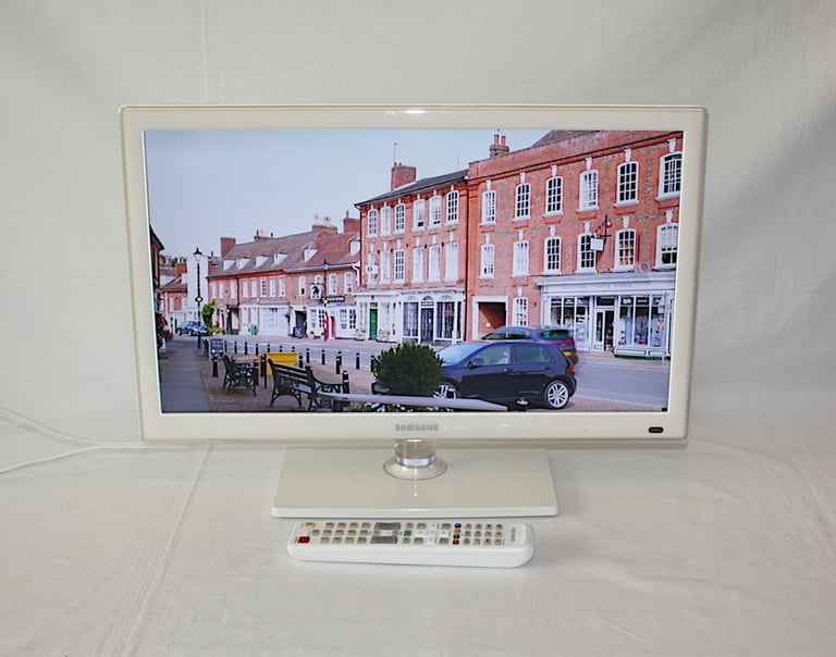 image for Samsung 22 inch LED TV with Built-in Freeview