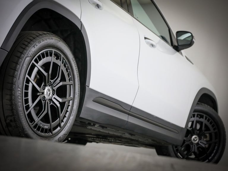 2022 Mercedes-Benz EQA EQA 300 66.5kWh AMG Line (Premium) SUV 5dr Electric Auto 4MATIC (228 ps) E...