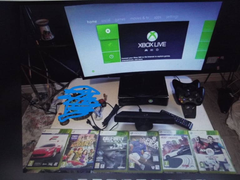 x box 360 6 games + kinect + 2 venom controllers + charging docking station