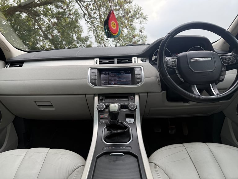 2011 Land Rover Range Rover Evoque 2.2 SD4 Pure 5dr [Tech Pack] ESTATE Diesel Manual
