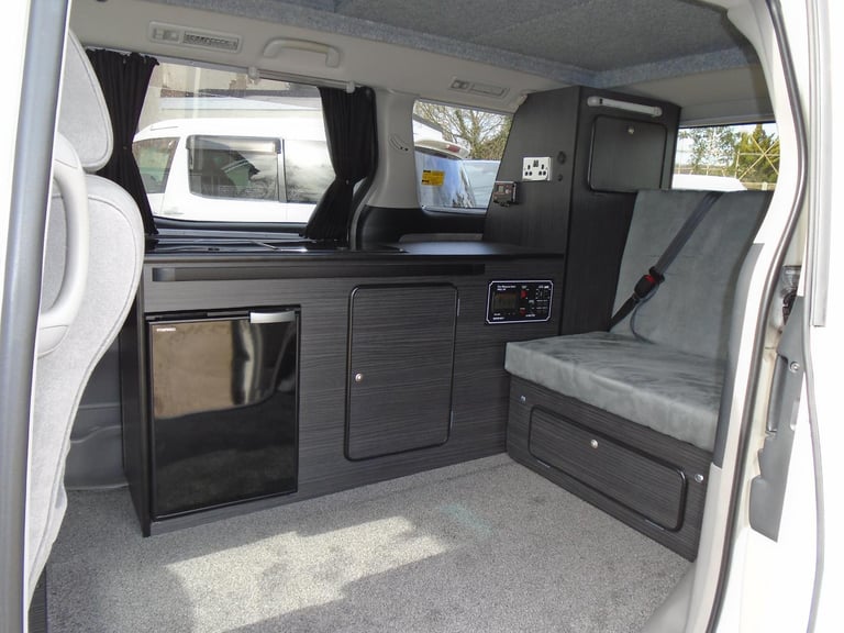 2008 TOYOTA ALPHARD CAMPER VAN,MOTORHOME,~OFF GRID SOLAR~FRIDGE/FREEZER~ULEZ