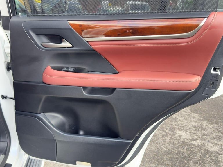 2024 Lexus LX LX570 5.7 V8 Automatic 4X4 8 seats 5dr Petrol Automatic