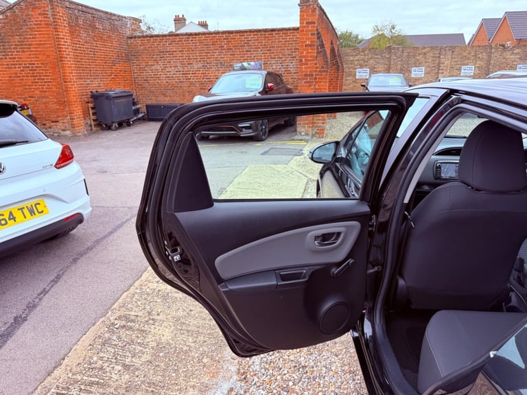 TOYOTA YARIS 1.5 VVT-i Icon Tech 2018