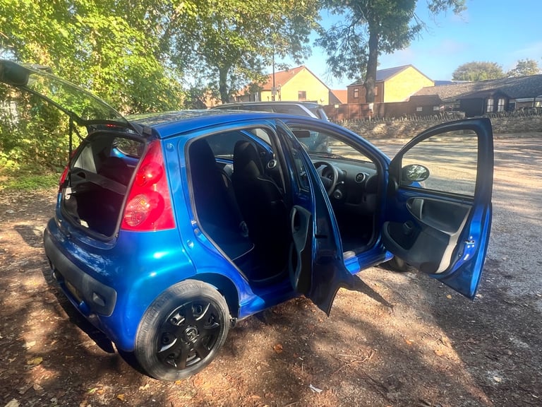 Peugeot, 107, Hatchback, 2011, Manual, 998 (cc), 5 doors