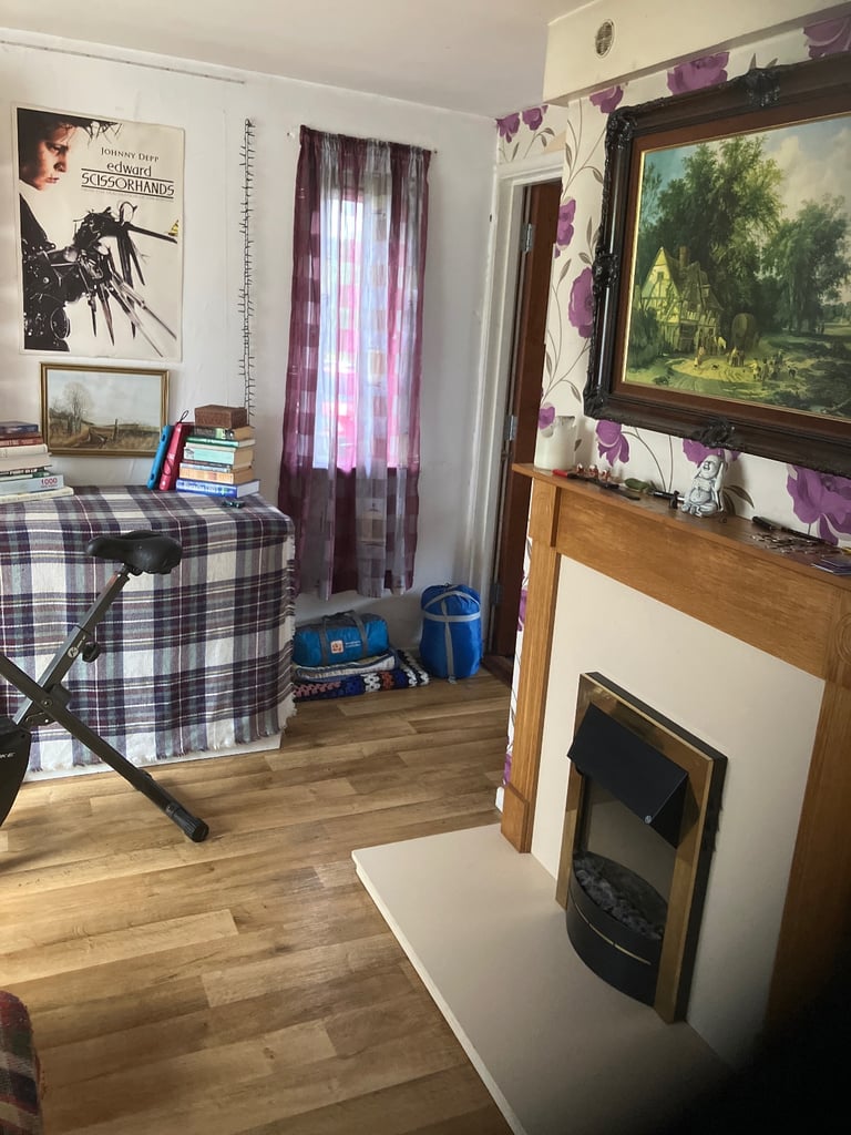 One bedroom ground floor flat 