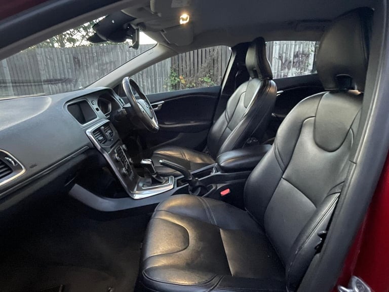 2015 Volvo V40 D4 [190] SE Lux Nav 5dr HATCHBACK DIESEL Manual