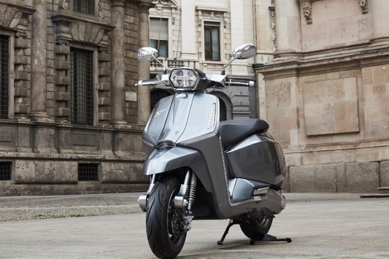 image for LAMBRETTA X300 GP X 300 GP 2025