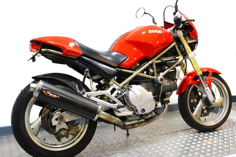 Ducati Monster 750