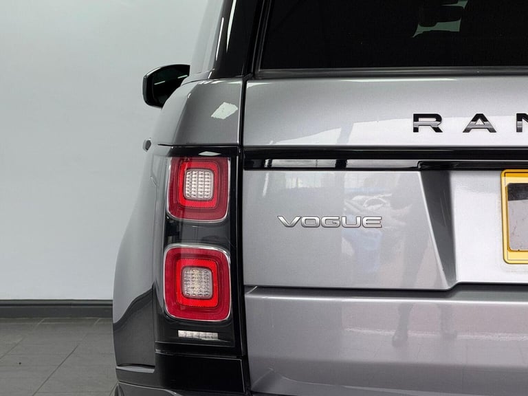LAND ROVER RANGE ROVER 3.0 SD V6 Vogue Auto 4WD Euro 6 (s/s) 5dr 2021