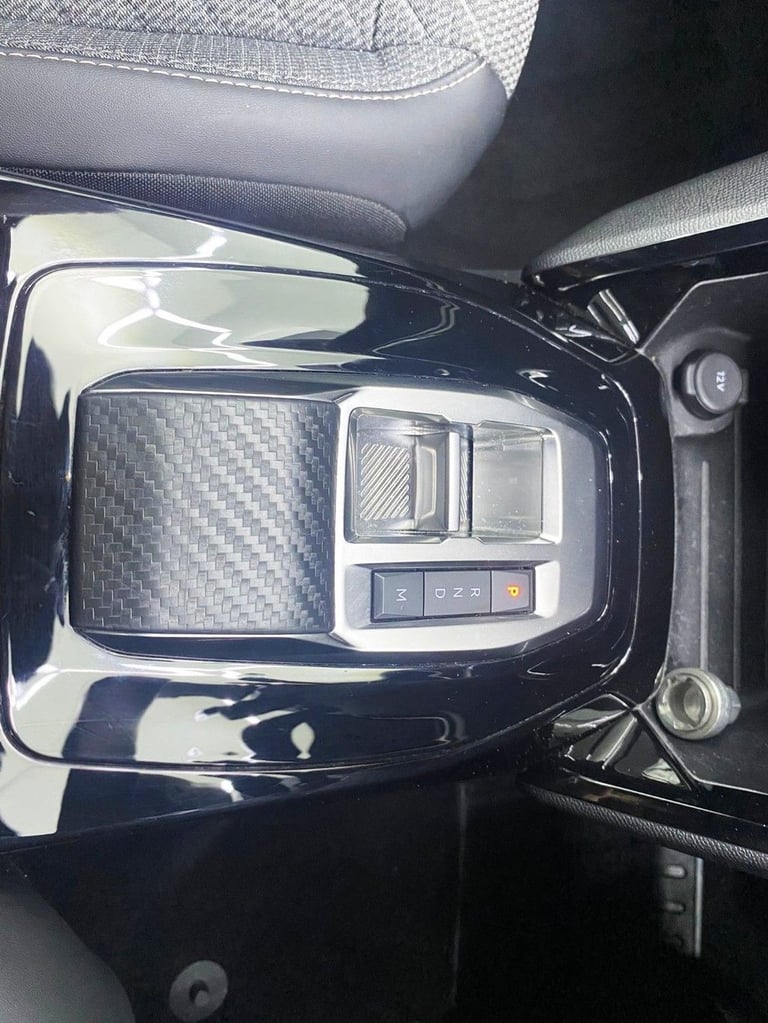 2023 Peugeot 2008 1.2 PureTech Allure SUV 5dr Petrol EAT Euro 6 (s/s) (130 ps) HATCHBACK Petrol A...