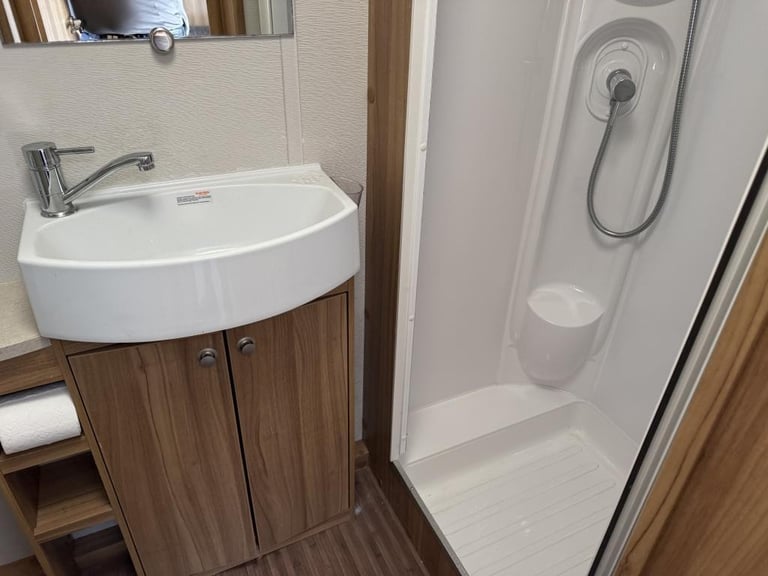 2014 ELDDIS Xplore 574 4 Berth fixed, single beds, motor mover