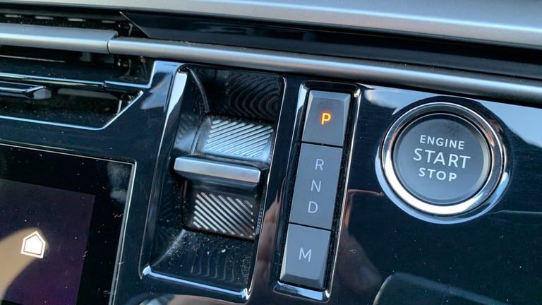 2025 Peugeot 5008 1.2 Hybrid 136 GT 5dr e-DSC6 HATCHBACK PETROL Automatic