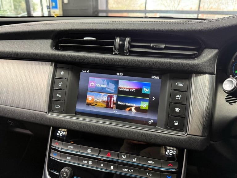 2017 Jaguar XF 2.0d Prestige 4dr Auto SALOON DIESEL Automatic