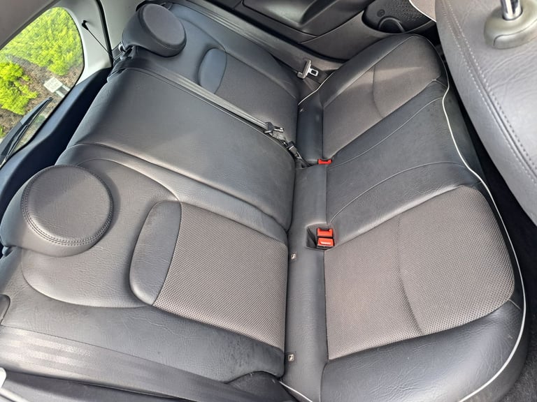 GORGEOUS FIAT 500X DIESEL £20 ROAD TAX YEARS MOT ULEZ COMPLIANT HALF LEATHER SATNAV APPLE PLAY 75MPG