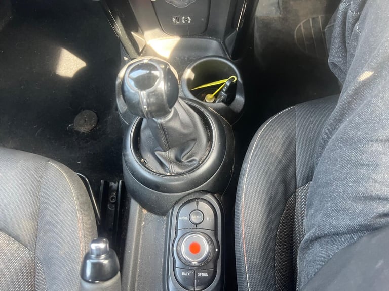 MINI HATCH 1.2 One 3-Door Hatch White Manual Petrol 2015