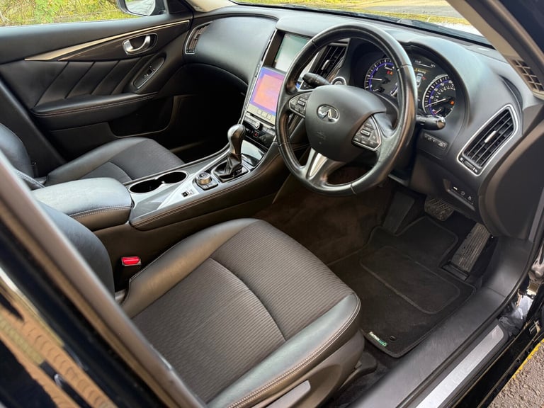 2017 Infiniti Q50 2.2d Executive 4dr SALOON Diesel Manual