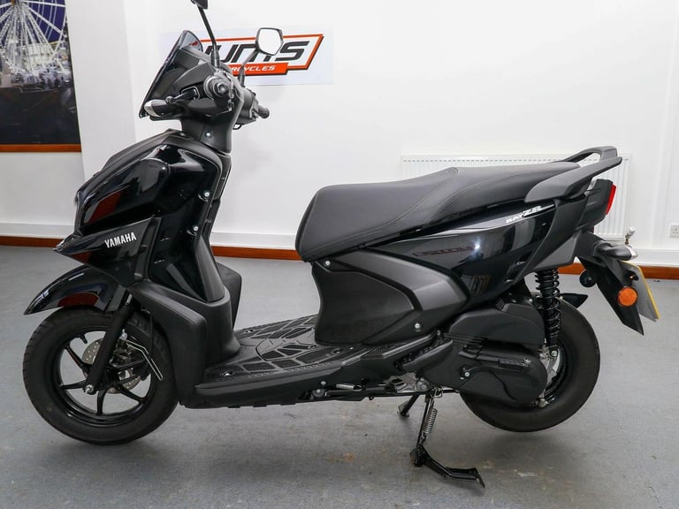 2024, '24 Yamaha RayZR Learner Legal Scooter. ONLY 1,376 MILES. Warranty. £1,995