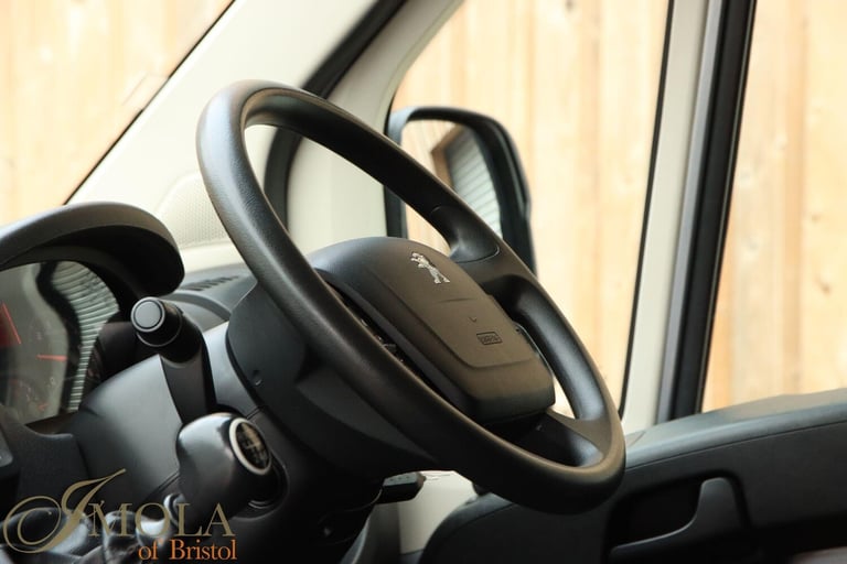 2020 Peugeot Boxer 2.2 BlueHDi 335 Professional L3 H2 Euro 6 (s/s) 5dr PANEL VAN Diesel Manual