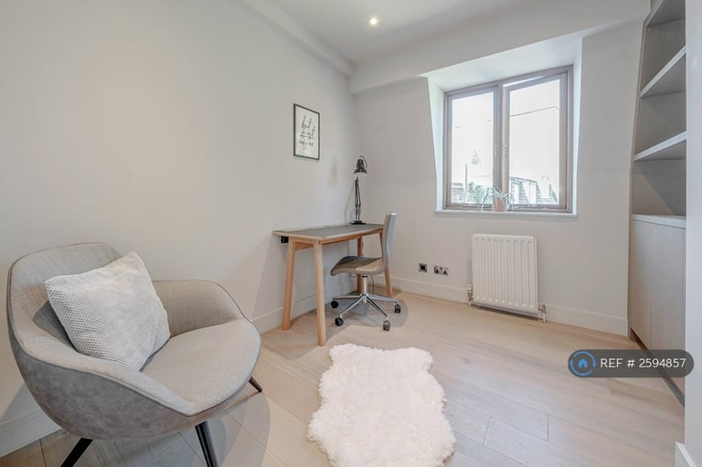 4 bedroom house in Warwick Gardens, London, W14 (4 bed) (#2594857)