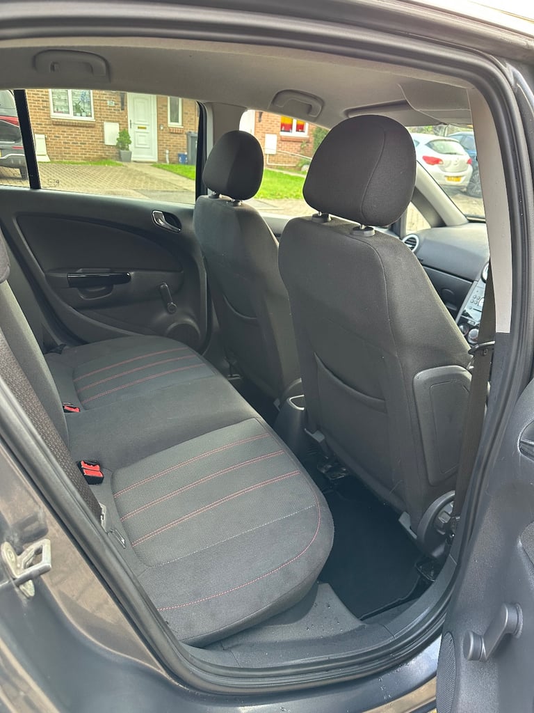 2013 Vauxhall Corsa SXI Automatic 1.4L Petrol 59,000 Miles Full Service History 1YR NEW MOT  1 OWNER