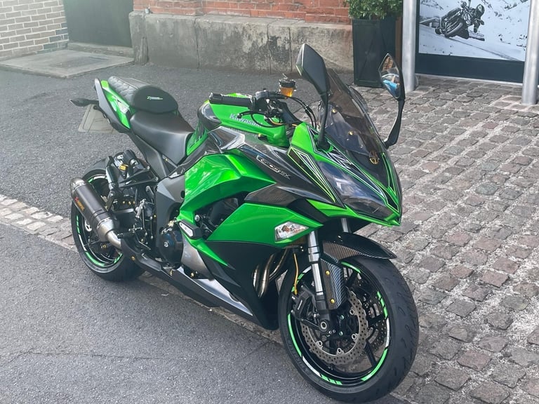 2017 Kawasaki Z1000sx sports touring motorcycle in Green