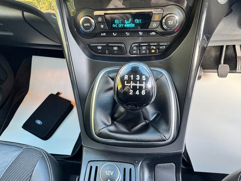 2016 FORD KUGA TITANIUM 1.5 PETROL ECO BOOST SUV MANUAL + 10 FORD SERVICES 