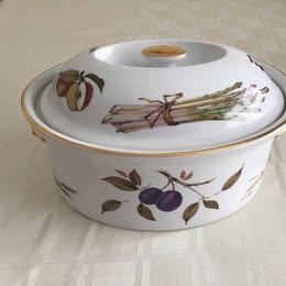 image for Evesham Gold Game casserole dish (very big)
