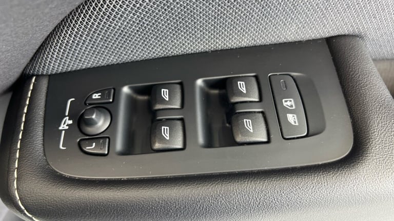 2021 Volvo XC60 T8 Twin Engine AWD Polestar Engineered Automatic Estate Petrol Parallel PHEV Auto...