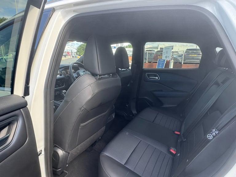 2023 Nissan Qashqai 1.3 DiG-T MH Tekna 5dr Hatchback Petrol Manual