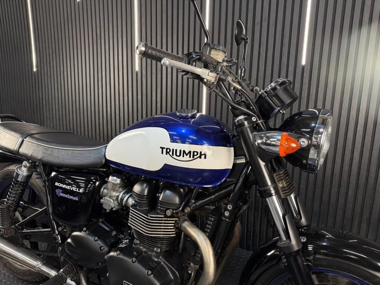 2015 Triumph Bonneville Newchurch 865