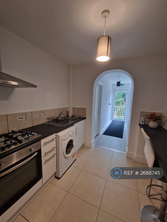 1 bedroom in Charlton Lane, London, SE7 (#2688745)