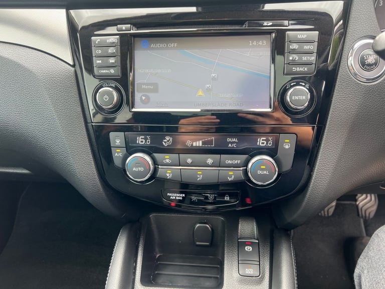 2019 Nissan Qashqai 1.3 DiG-T N-Connecta 5dr HATCHBACK PETROL Manual