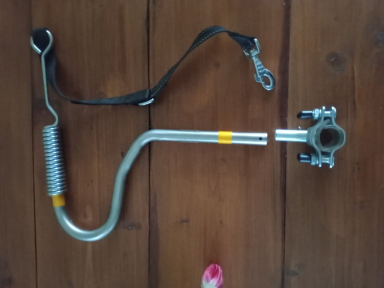 Bike attachment lead for dogs.