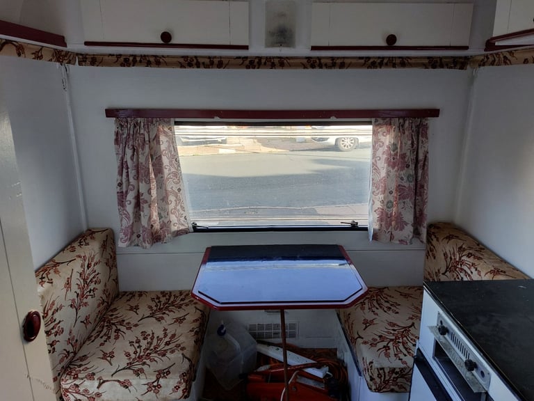 Rapido pop up caravan/trailer