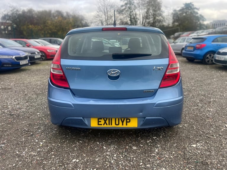 2011 Hyundai i30 1.6 CRDi Comfort 5dr HATCHBACK DIESEL Manual