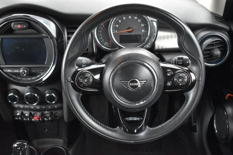 2019 MINI Hatch 1.5 Cooper Exclusive II 5dr Auto HATCHBACK PETROL Automatic
